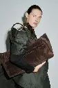 BOLSA DE HOMBRO GAMUZA 